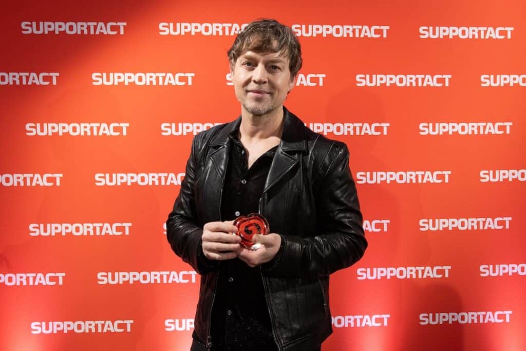 Darren Hayes awarded at this year’s Music In The House